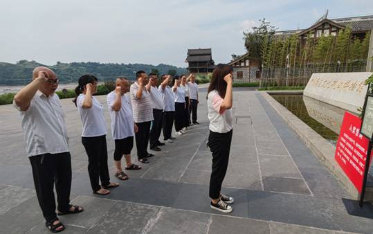 10c6a728948f4eeb5a2b208a983f9cc